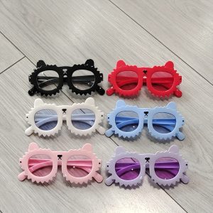 Fashionable Cat-Shaped Cartoon Masquerade Glasses for Boys and Girls, Suitable as a Christmas Gift for Youngsters Ages 3-8