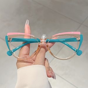 The New Hollow Cat-Eye Design Decorative Glasses Feature Stylish Open-Leg Frames And Large Lenses, Making Them Suitable for Everyday Wear And Photography